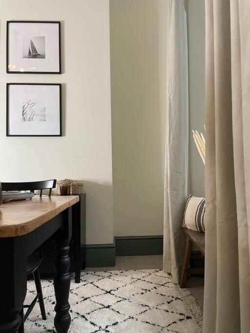 New Luxury For 2024 - Central Plymouth House - Sleeps 10 - Access To Plymouth Town - Close To The Barbican - Pets Welcome - Parking Available - By Luxe Living By Sophia Екстер'єр фото