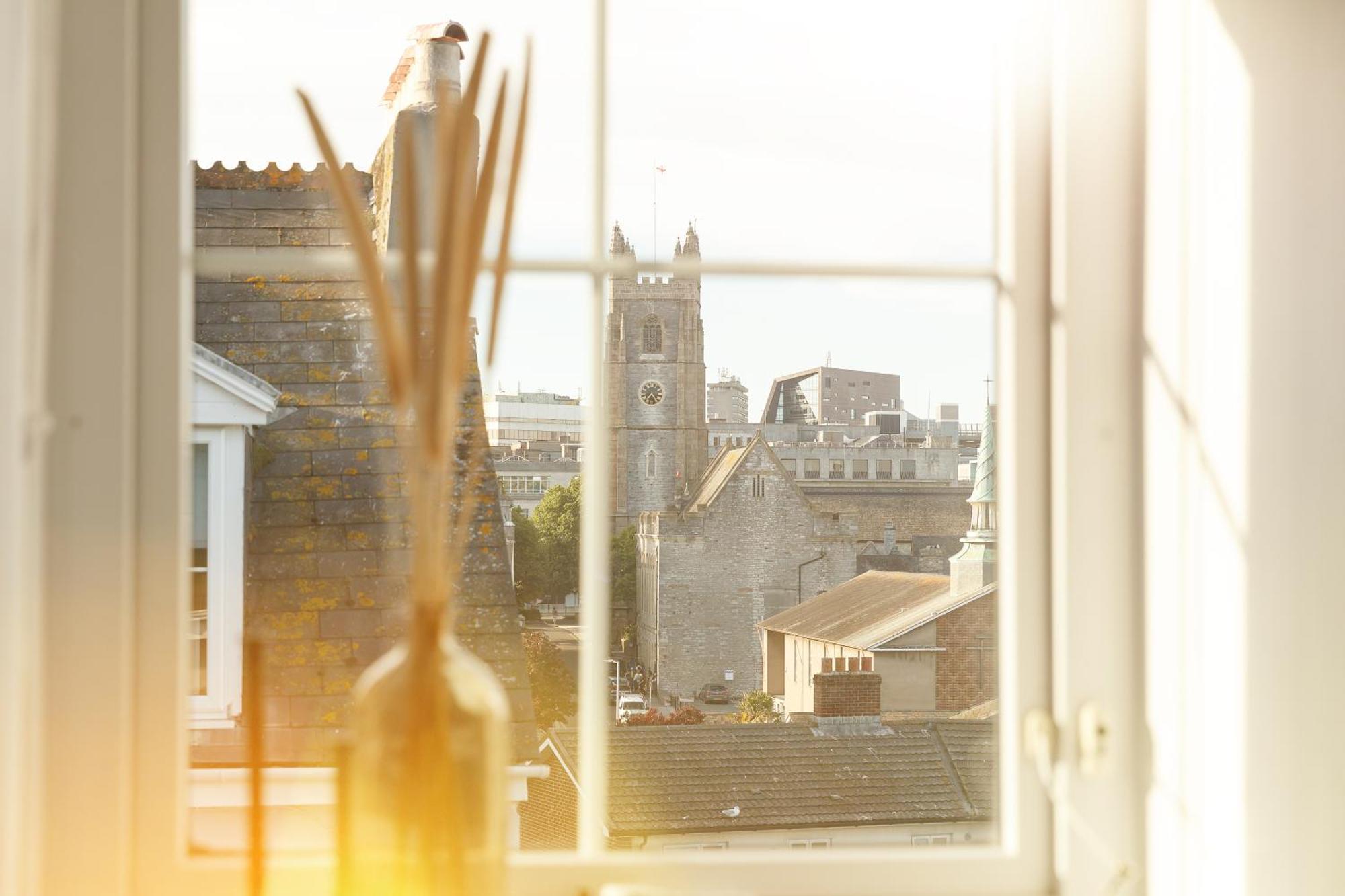 New Luxury For 2024 - Central Plymouth House - Sleeps 10 - Access To Plymouth Town - Close To The Barbican - Pets Welcome - Parking Available - By Luxe Living By Sophia Екстер'єр фото