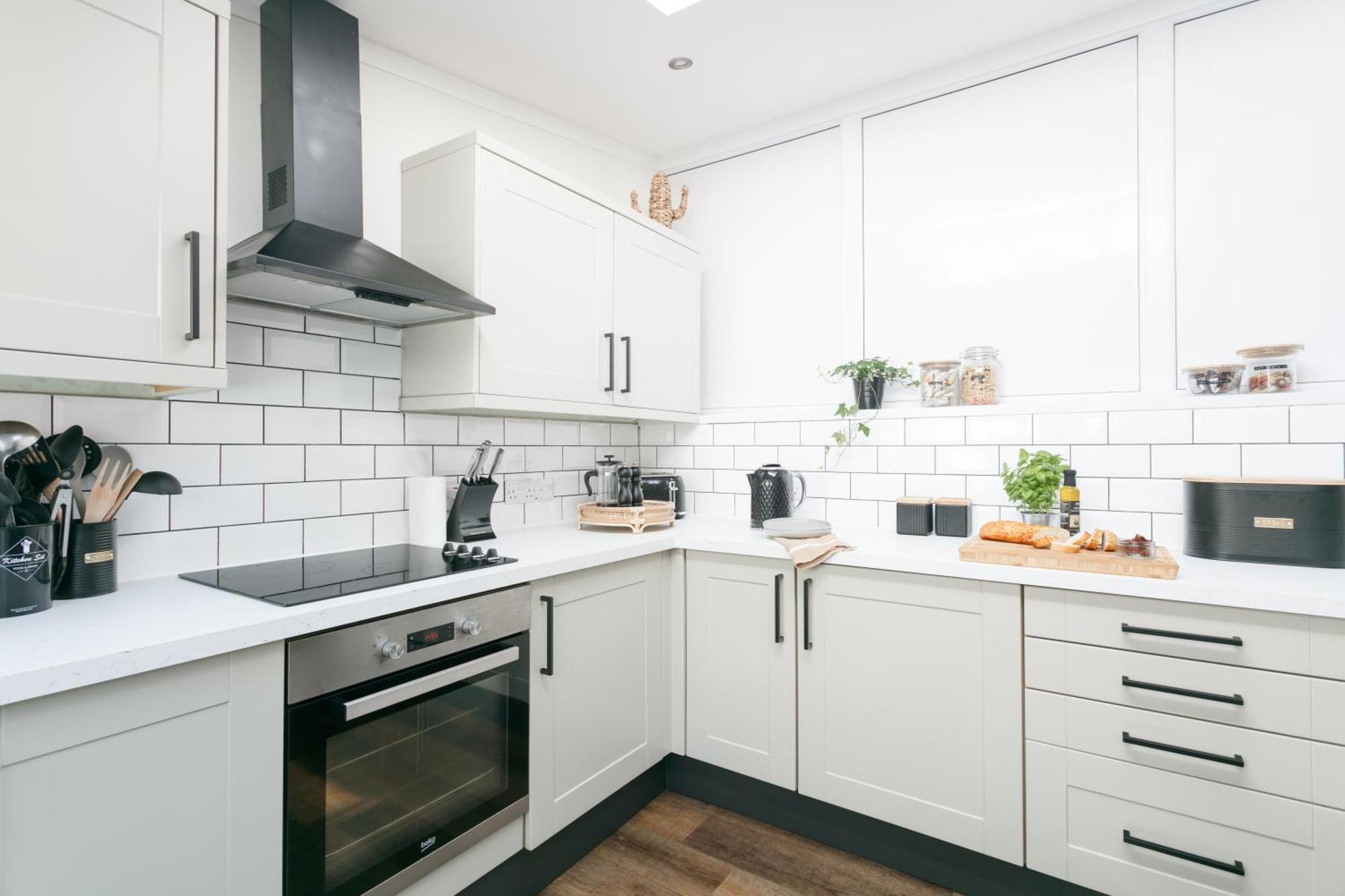 New Luxury For 2024 - Central Plymouth House - Sleeps 10 - Access To Plymouth Town - Close To The Barbican - Pets Welcome - Parking Available - By Luxe Living By Sophia Екстер'єр фото