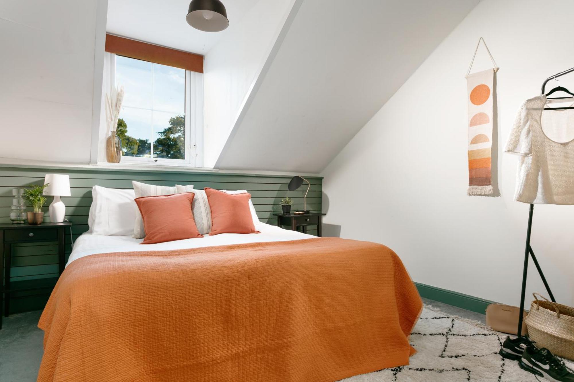 New Luxury For 2024 - Central Plymouth House - Sleeps 10 - Access To Plymouth Town - Close To The Barbican - Pets Welcome - Parking Available - By Luxe Living By Sophia Екстер'єр фото